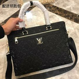 Picture of LV Mens Bags _SKUfw97613746fw